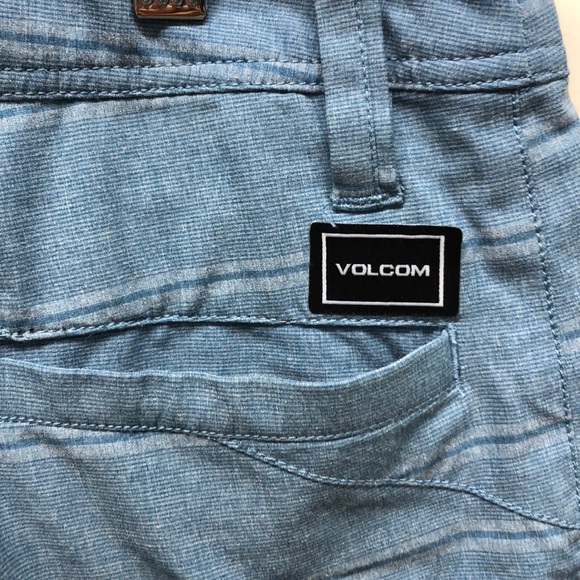NWOT Volcom 4 pockets 4 way stretch shorts - Picture 7 of 8